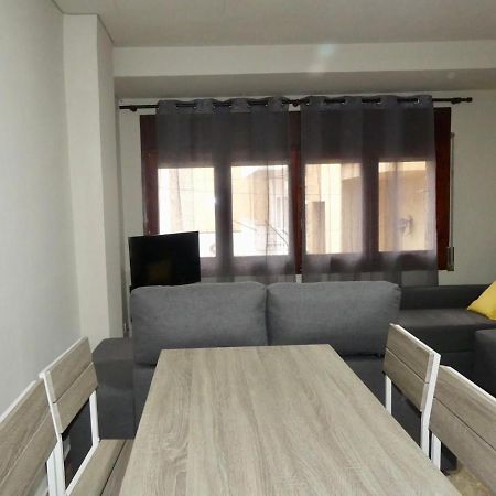 Apartament Encantador Al Centre De Vic Aptgarbi Exterior photo