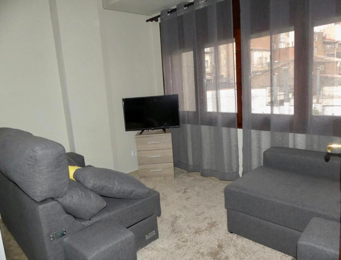 Apartament Encantador Al Centre De Vic Aptgarbi Exterior photo
