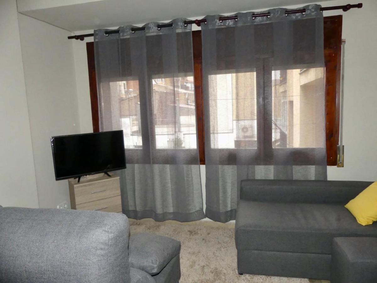 Apartament Encantador Al Centre De Vic Aptgarbi Exterior photo