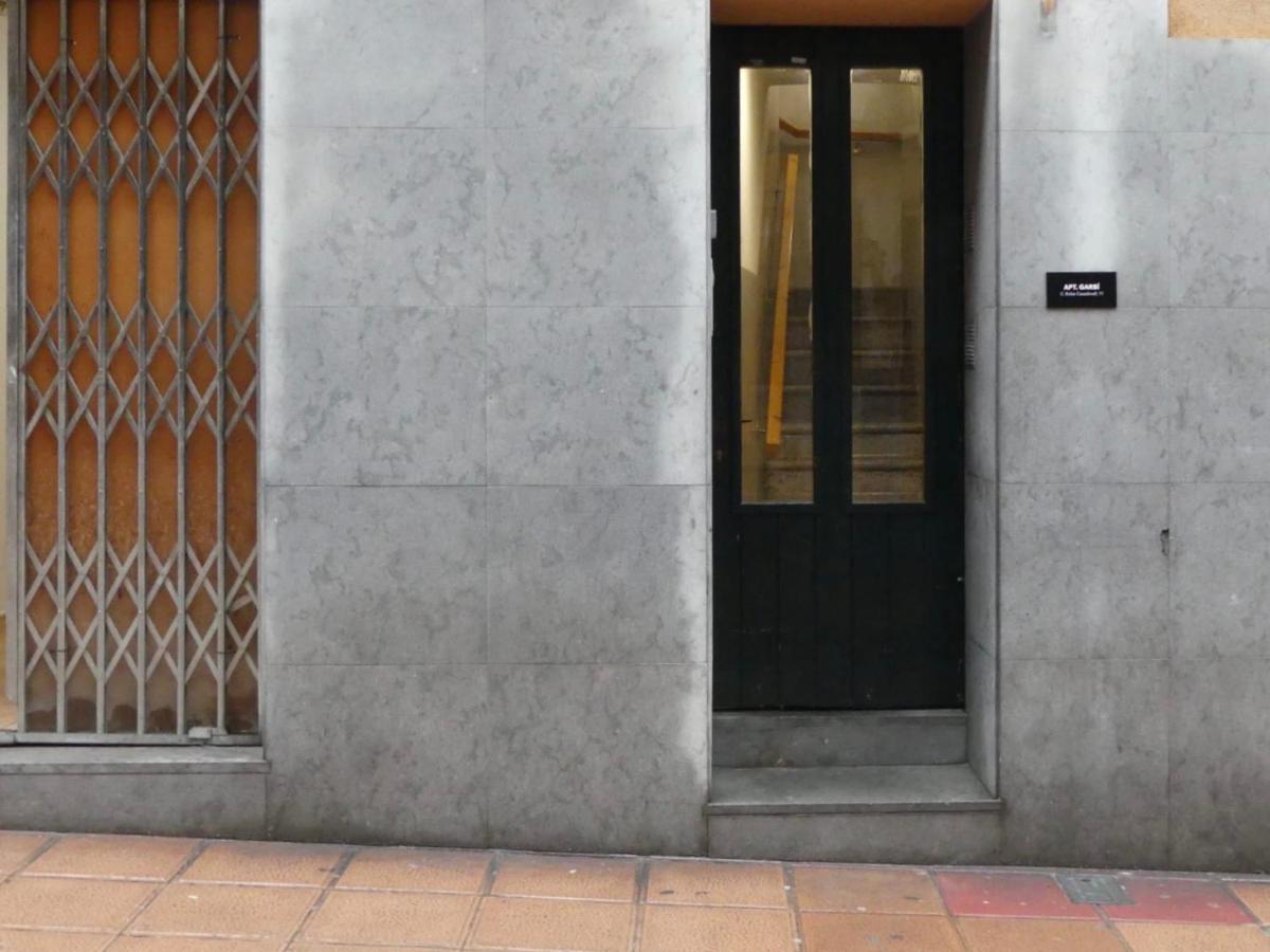 Apartament Encantador Al Centre De Vic Aptgarbi Exterior photo
