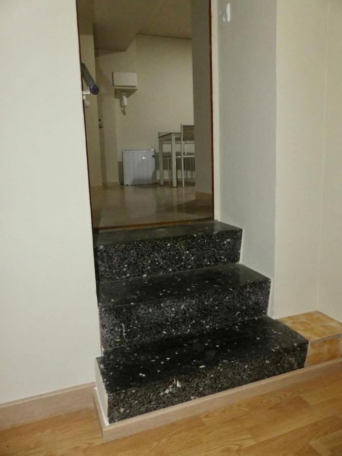 Apartament Encantador Al Centre De Vic Aptgarbi Exterior photo