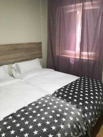Apartament Encantador Al Centre De Vic Aptgarbi Exterior photo